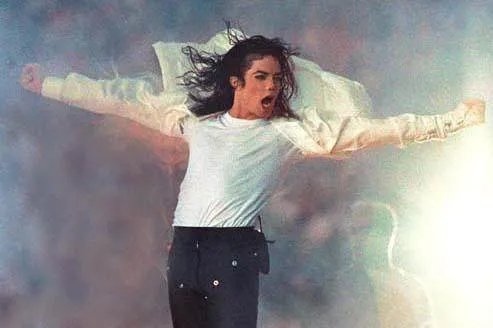 迈克尔杰克逊是如何变白的？