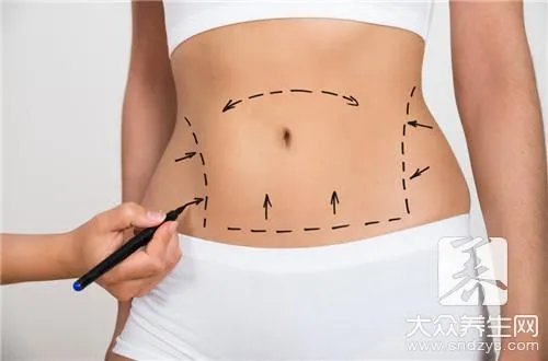 如何运动减腹部肥肉呢