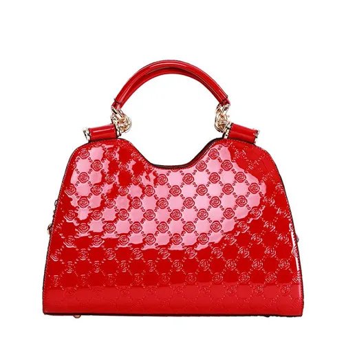 红色新娘包2017款式推荐 新娘包里一般都装些什么