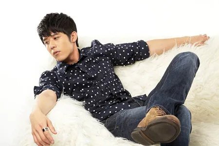 胡宇威个人资料，胡宇威图片，胡宇威是什么星座