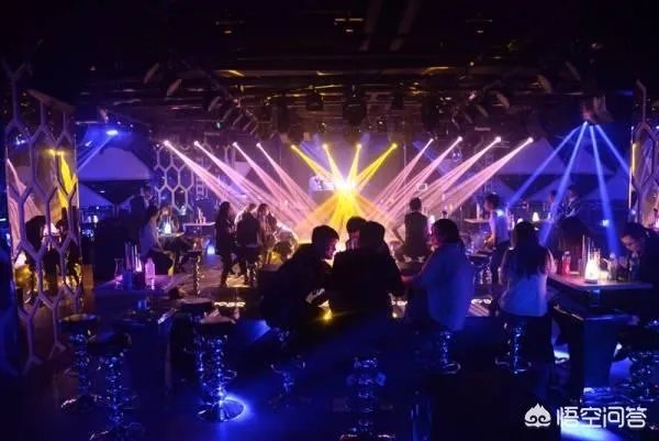 酒吧灯光应该怎么设计？
