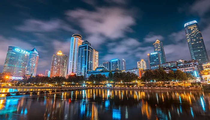 重男轻女打一地名