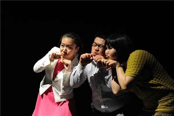 80后剧场的主持人