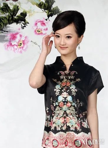 中老年发型设计中老年妇女蓬勃发型图片