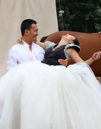 【图】赫子铭何洁结婚照曝光 揭秘何洁与赫子铭的恋爱历程