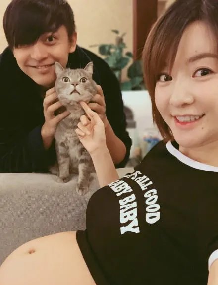 李晟晒孕肚照回事？李晟晒孕肚照是什么样子？