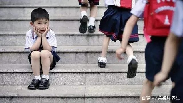 难怪马化腾的朋友圈这么低调，微信里哪三类人，基本很少发朋友圈？