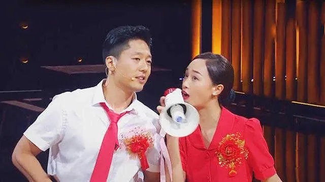 如何看待演员凌潇肃开通微博这一事件？