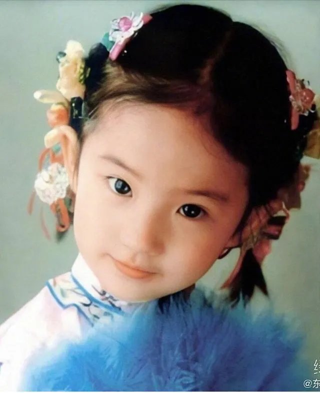 女明星小时候的照片，你见过几个呢？