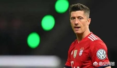 友谊赛变实况足球游戏,拜仁20:2大胜对手,你怎么看?