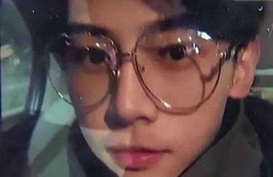 小伙花十几万整容大喊“满意”，为何突然状告整容公司，又发生了什么呢？