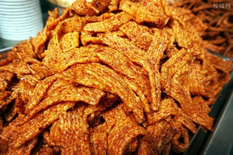 问题辣条厂停业 生产不卫生辣条停业整顿