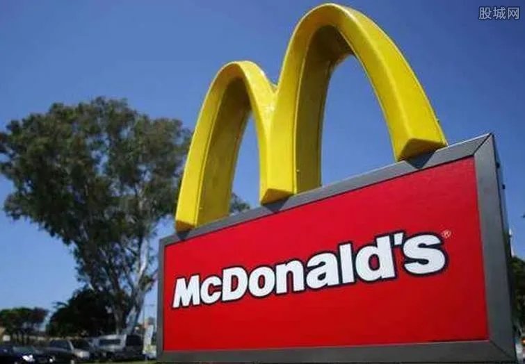 麦当劳员工罢工 因不满时薪低及时间得不到保障