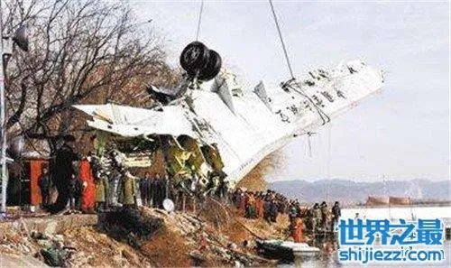 包头空难堪称国内最惨案件 五名遇难空姐照曝光 