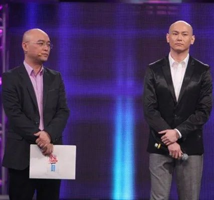 非诚勿扰李月增上演浪漫告白 期待心动女生留灯到最后