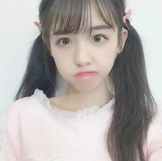 迪丽热巴大学“非主流”自拍照曝光，还有哪些明星有着“非主流”的过去？