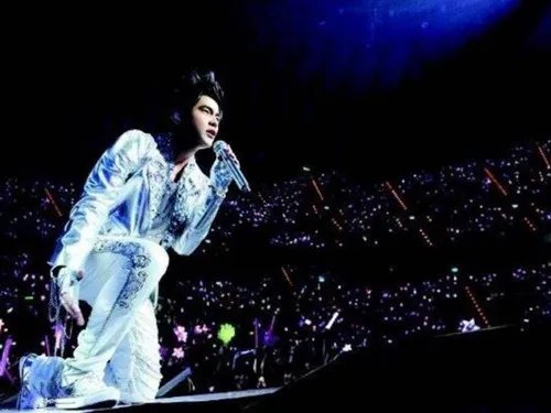 周杰伦演唱会取消有何难言之隐    歌迷和球迷已经水火不容
