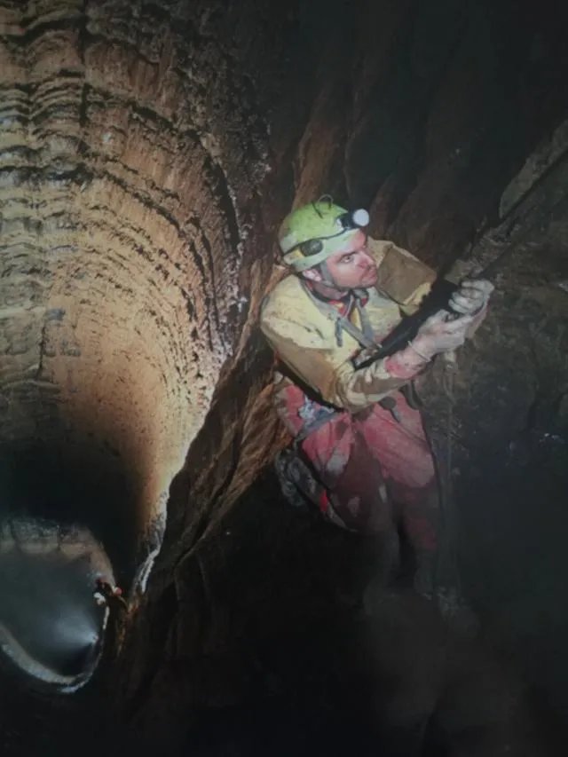 “江西萍乡8人被困地下溶洞”大家怎么看?