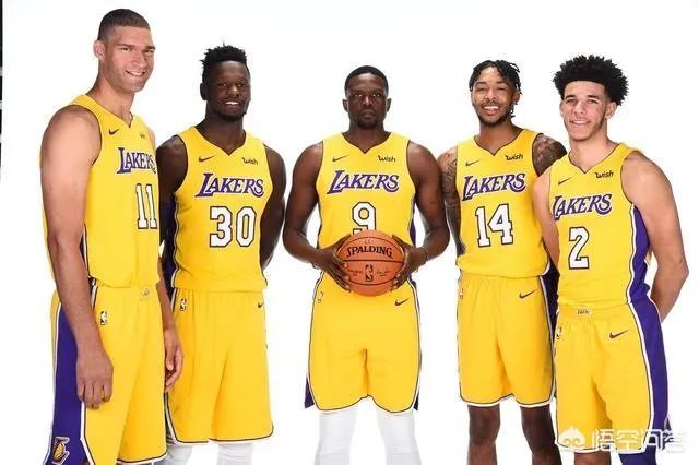 湖人加时以122:112战胜马刺,本赛季横扫马刺,你怎么看这场比赛?