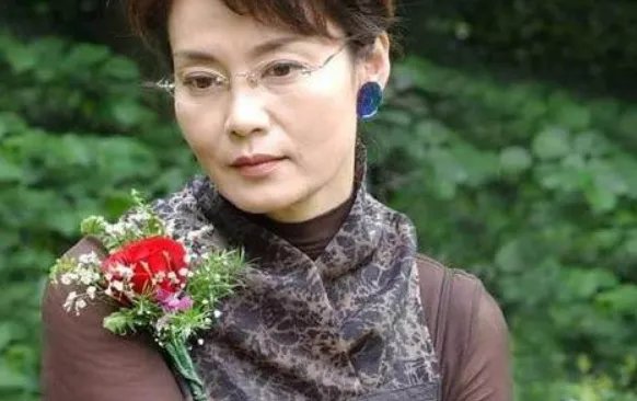 潘虹主演的电视剧都有哪些