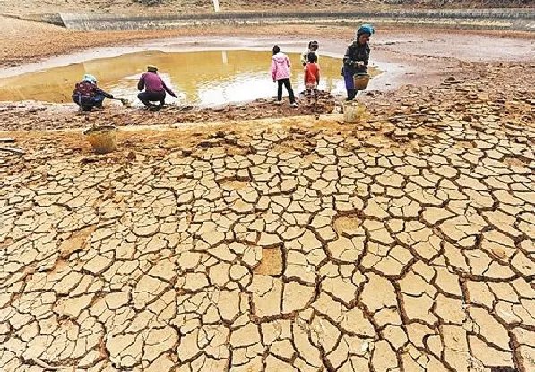 云南省冬季发生旱灾的原因