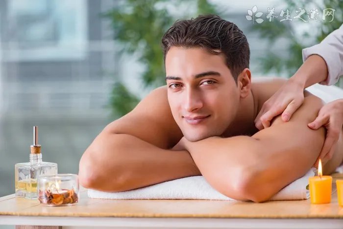 火锅店吃出创可贴 火锅吃多了对身体好吗