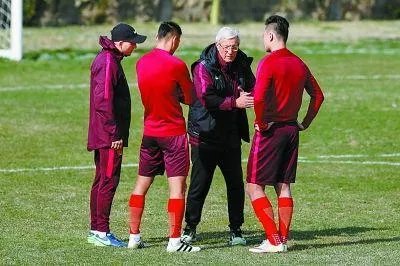 里皮还会执教国足多长时间？