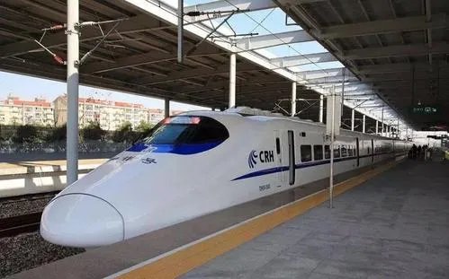 京广高铁部分列车晚点两小时以上,造成晚点的原因是什么?