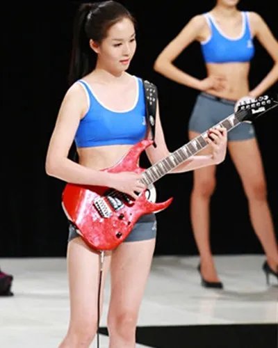 韩国变性人崔韩碧入围韩国超模 被疑是炒作还是实力