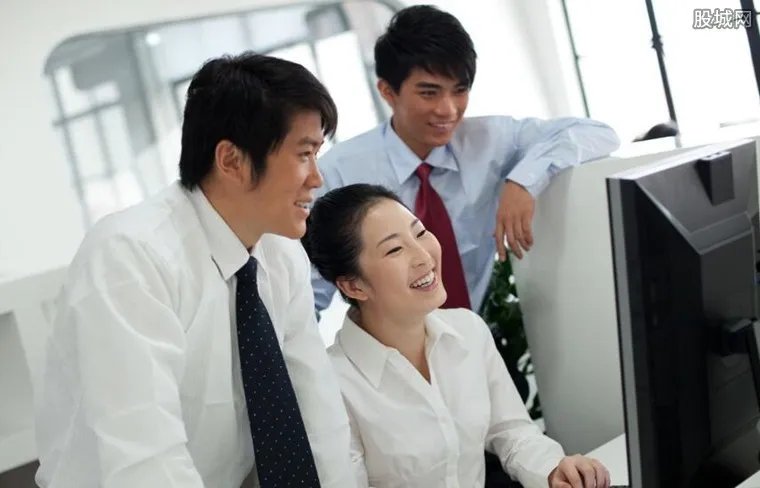 提前上班被开除 公司回应称员工擅自加班违背职工规则