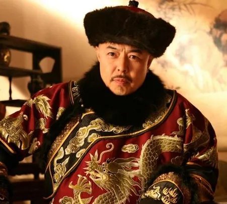 乾隆为什么会传位给嘉庆 乾隆这么做是有私心的