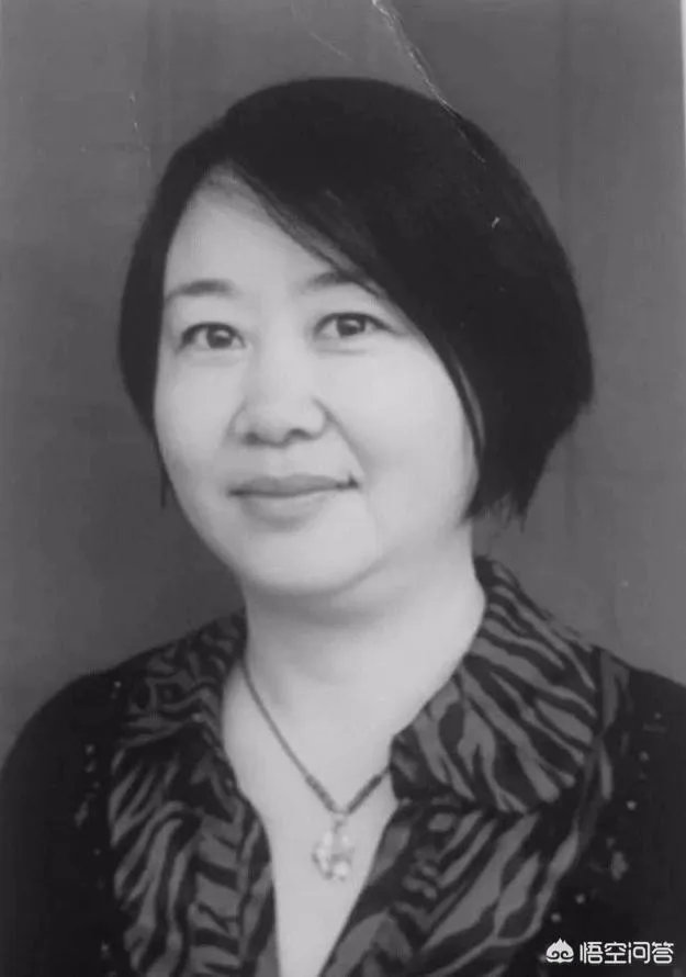 信阳乡村女教师用身体挡住学生，不幸被撞身亡，你怎么看？