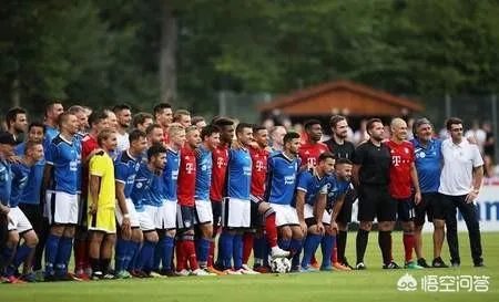 友谊赛变实况足球游戏,拜仁20:2大胜对手,你怎么看?