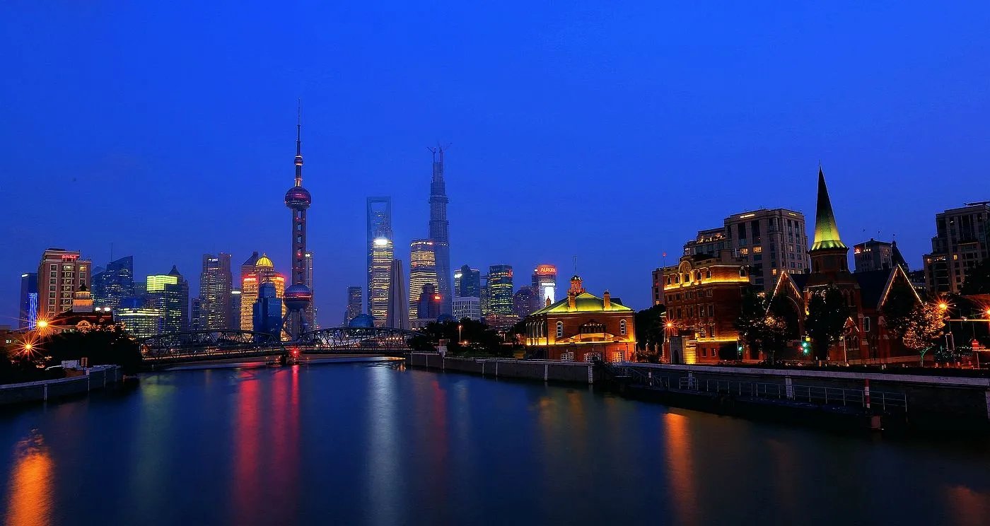 清北本科落户上海引争议，人才引进为何要分三六九等？