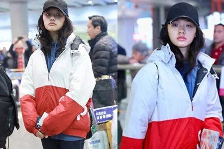 林允素颜现身机场 整体略微有些憔悴