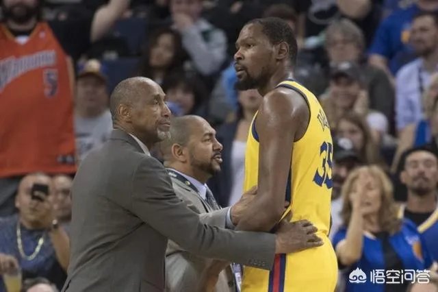 勇士主场不敌雄鹿，帮助火箭锁定西部第一，对此你怎么看？