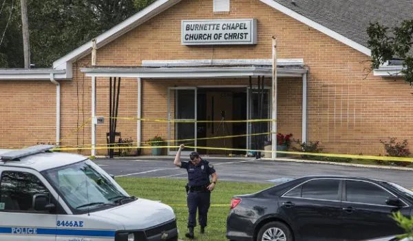 美国教堂发生枪击事件伤亡如何？