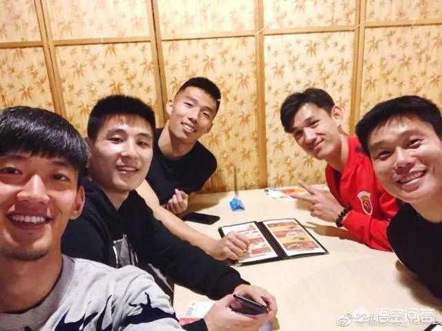 上港客场五比二战胜富力，富力客场五比四战胜恒大，是否说明上港已经超越恒大？