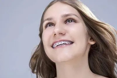 金属烤瓷牙的缺点有哪些