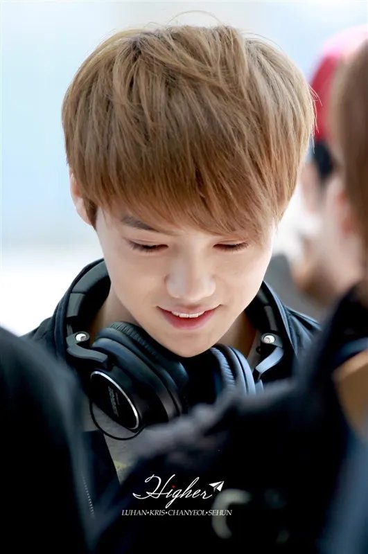 关于鹿晗的头像网名QQ皮肤个性签名等 要快