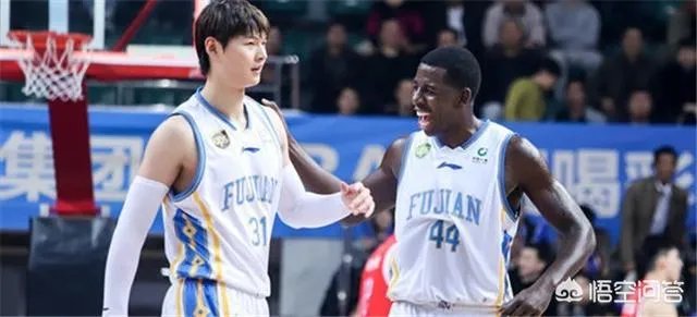 郭艾伦拿下32分,辽宁队106:102战胜福建队,怎么评价本场比赛两支球队的表现?