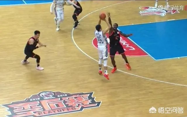 郭艾伦拿下32分,辽宁队106:102战胜福建队,怎么评价本场比赛两支球队的表现?