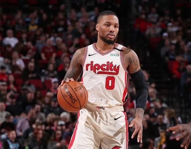 莺歌不在，锡安砍生涯新高31分鹈鹕胜开拓者，怎么分析？