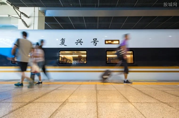 复兴号将自动驾驶 即将在高铁线路首批投入试运营