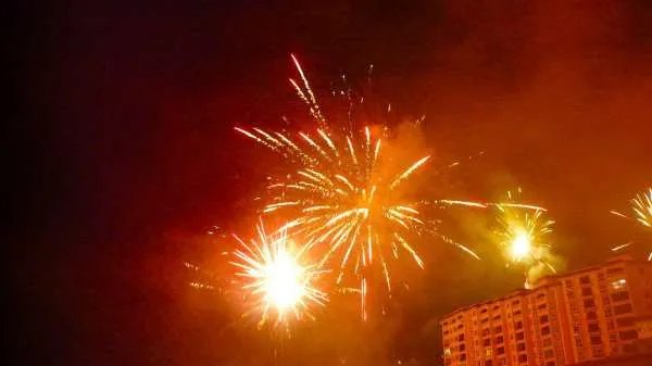 北京五环内禁止燃放烟花是真的吗？