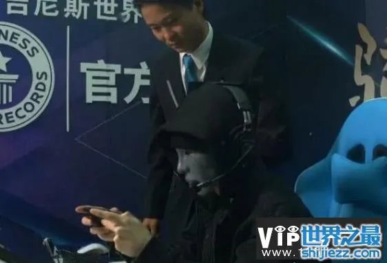 骚白挑战世界纪录成功，王者荣耀连胜最多的人 