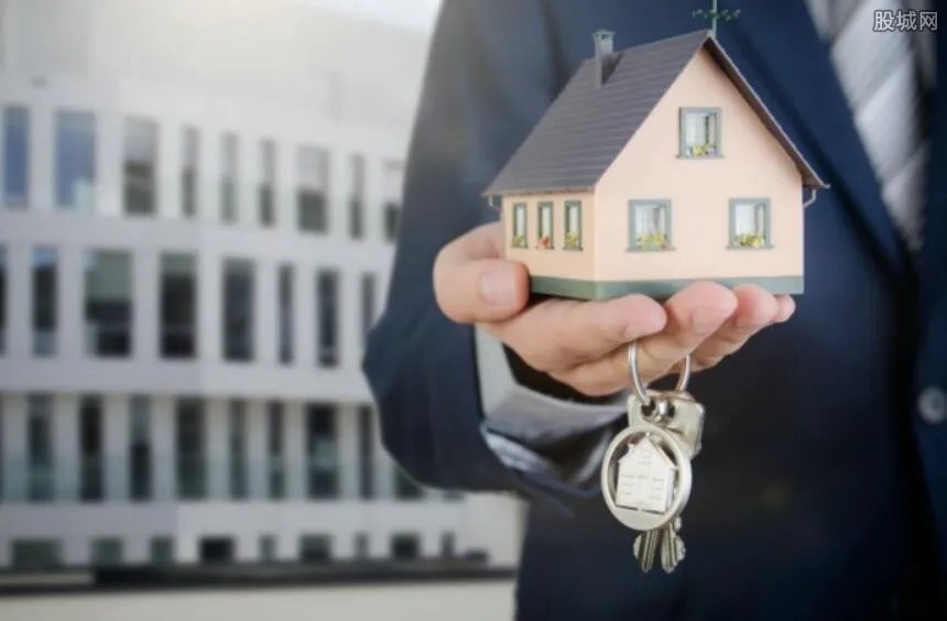 杭州首现万人摇号 双轨制价格使买房存在套利空间