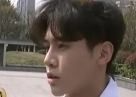 小伙花十几万整容大喊“满意”，为何突然状告整容公司，又发生了什么呢？