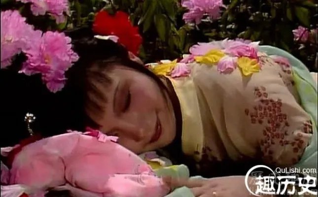 史湘云醉卧的故事 史湘云人物性格分析