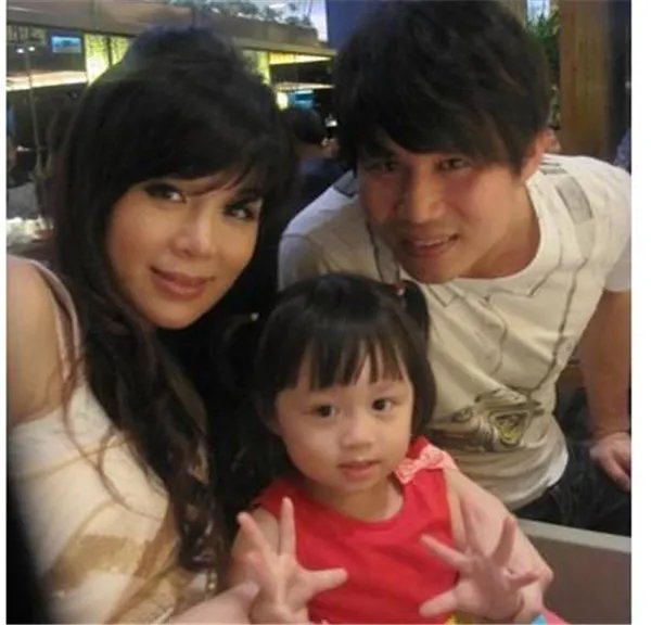 陈国华老婆ivy近照 和歌后彭佳慧为何离婚